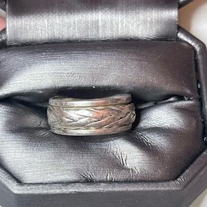 Braid Spin Ring Size 8